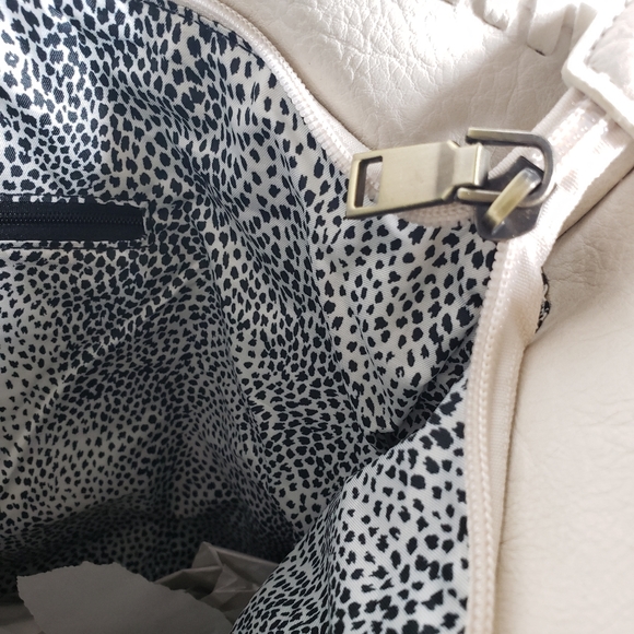 Vegan Leather Antik Kraft Handbag - Picture 8 of 8